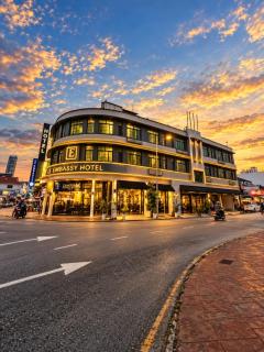 Le Embassy Hotel Georgetown - 0