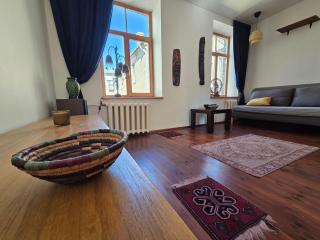 Traveler's Den - 0