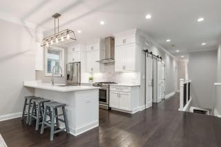 Luxury 6BR Townhome Duplex - Family Stay - 1