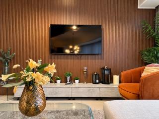 2 Bedroom Corner in Aeon Towers I City Views I Free Wi-fi, Gym and Pool - 6