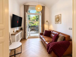 Luxury Prague Stay with Private Terrace - 0