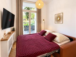 Luxury Prague Stay with Private Terrace - 2