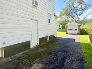 Near UHS BU Sleeps 8 Large Groups Welcome - 4