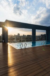 Executive 2BR Apartment 17th floor with Views, Pool, Gym & Restaurant in Westlands - 0