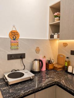 Niro Stays - Cozy Vibes Medanta Medicity - 2