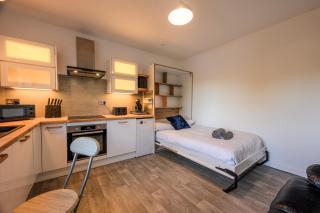 Modern 1 Bedroom Flat in Chesterfield Free Parking - 8