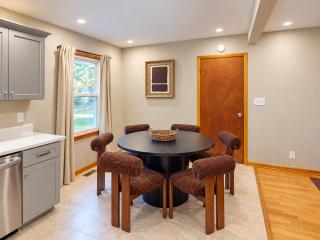 University House - 4