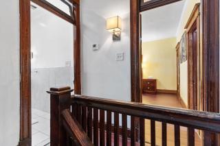 Family & Group Trips to DC - 4-BR Close to METRO - 1