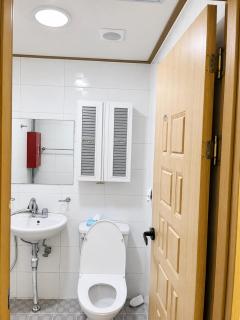 4Hongdae, Itaewon 15 minutes, Mangwon Market, Hapjeong, Single Room - 6