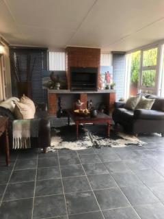 Fikile N Palesas guest house - 7