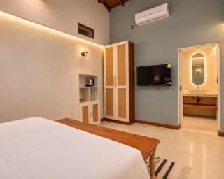 Saltwood Luxury Villa - 8