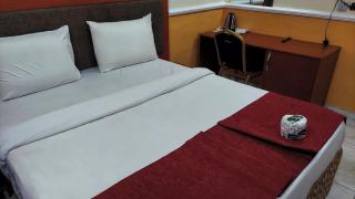 B's Hive Hotels and Suites - 7