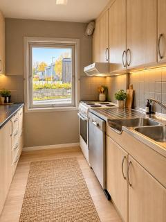 Tromsø Charm, Cozy 2BR Home - 4