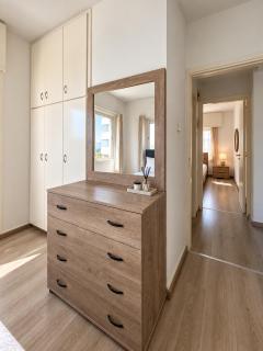 Budjet Beachside Apartment - 2