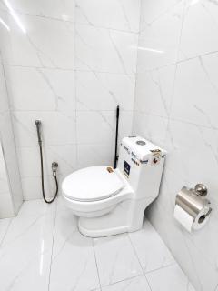 Family Stay 2BRs with Parking Full Kitchen Fast Wifi - 2