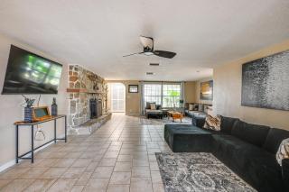 Home w/ Game Room Near Downtown New Port Richey - 7