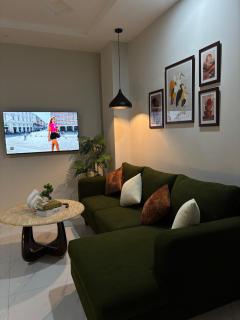 Modern Flat in Lahore - 2