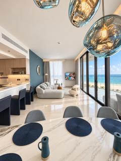 Bay residence - Luxury Beachfront 2BR apartment with sea view - 2