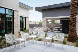 Hilton Garden Inn Las Vegas City Center - 9