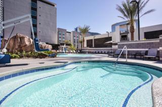 Hilton Garden Inn Las Vegas City Center - 1
