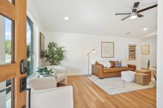 Trendy Remodeled Home by SoCo w Nice Outdoor Space - 2