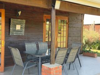 Finningley Farms Self-Catering Farmstays - 3