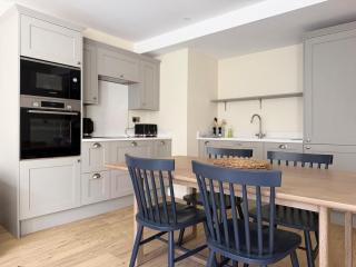 The Vault-2BR Central, EV parking, near Racecourse - 0