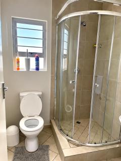 Lerato's Guesthouse - 4