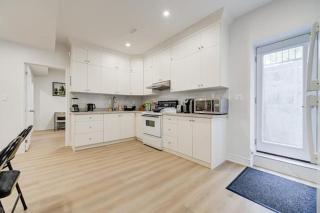 Toronto Scarborough Agincourt Private Basement Room Queen and Single Beds Private Ensuite Bathroom Shared Kitchen and Dining Area with TV Free Parking Sleeps 3 - 7