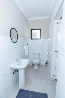 Okapya Guesthouse - 2