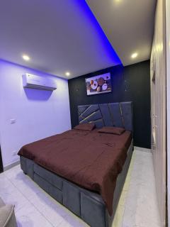 Royal Luxury Apartment Near Eiffel Tower Bahira Tower - 9