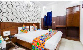 The Neelams Hotel New Delhi city centre couple friendly family - 1
