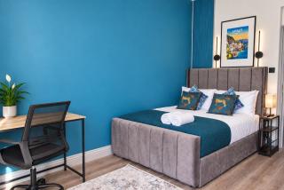 Cabana 4 - 3BR Flat with Patio & Private Entrance - 8