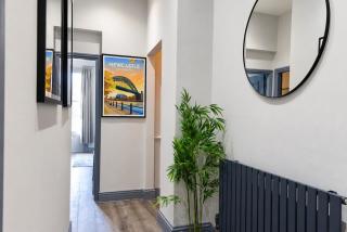 Cabana 4 - 3BR Flat with Patio & Private Entrance - 7