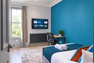 Cabana 4 - 3BR Flat with Patio & Private Entrance - 6