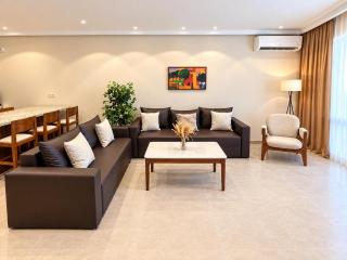 Luxury Apartment by Republic Square - 0