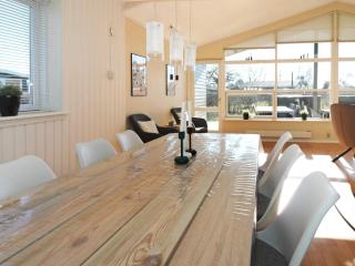 6 person holiday home in Hadsund - 2
