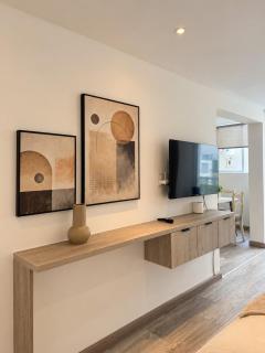 Modern 1 BR Loft in in the financial district - 8