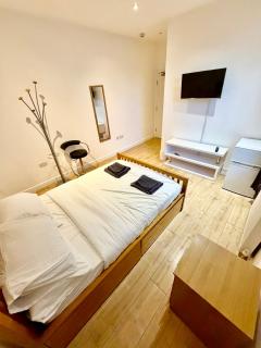 Stylish En-suite Room in Cambridge City Centre - 7