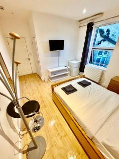 Stylish En-suite Room in Cambridge City Centre - 5