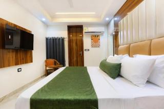 The Neelams Hotel New Delhi city centre couple friendly family - 6