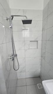 Dolfin court apartment - 8