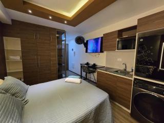Modern and equipped studio - 0