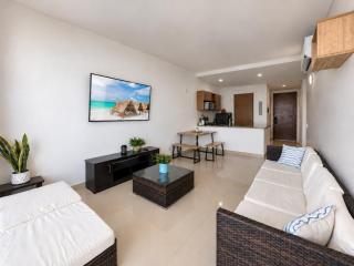 Ocean View - Pool - Jacuzzi - Fast WiFi - AC - Gym - 2