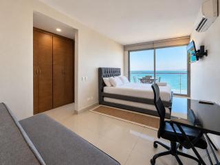 Ocean View - Pool - Jacuzzi - Fast WiFi - AC - Gym - 9