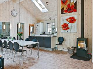 5 star holiday home in Dronningmølle - 2