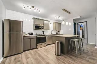 Beautiful Contemporary Suite #01 - 7