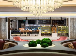 DoubleTree by Hilton Surabaya - 5