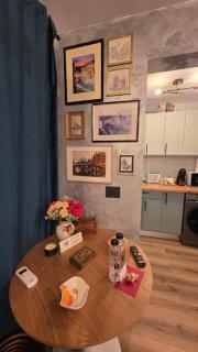 The Tiny Frame - 6