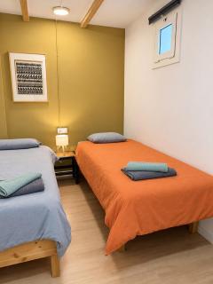 Alojamiento con encanto en planta superior ideal para trabajo y escapadas familiares en Montserrat - 5